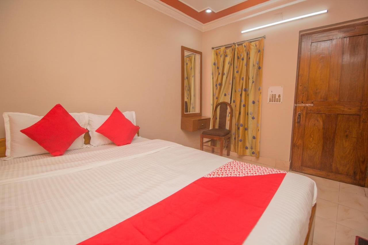 Oyo 48133 Hotel Payel Māldah Eksteriør bilde