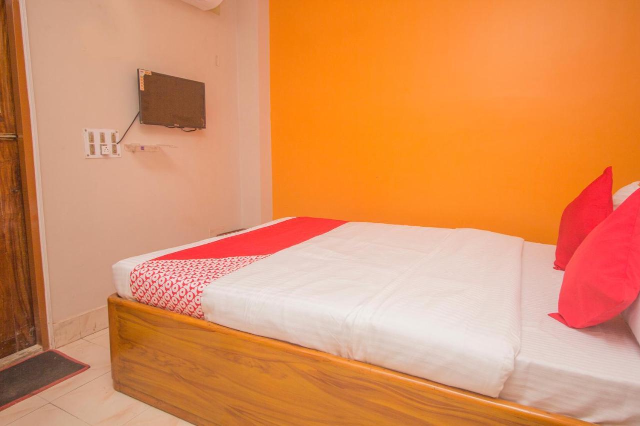 Oyo 48133 Hotel Payel Māldah Eksteriør bilde