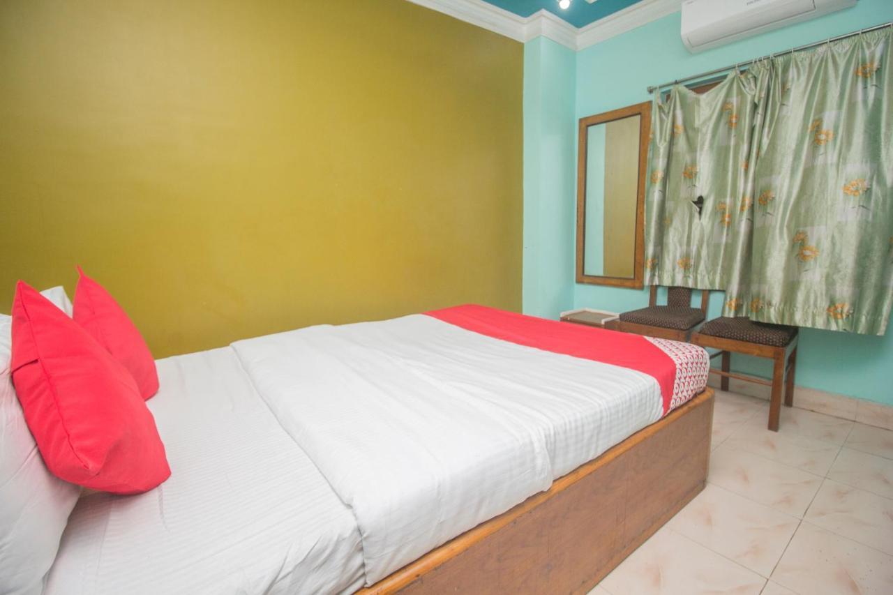 Oyo 48133 Hotel Payel Māldah Eksteriør bilde