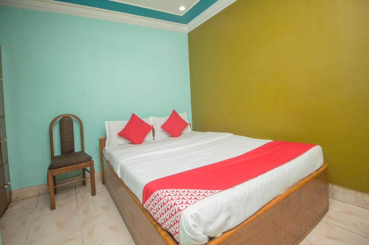 Oyo 48133 Hotel Payel Māldah Eksteriør bilde