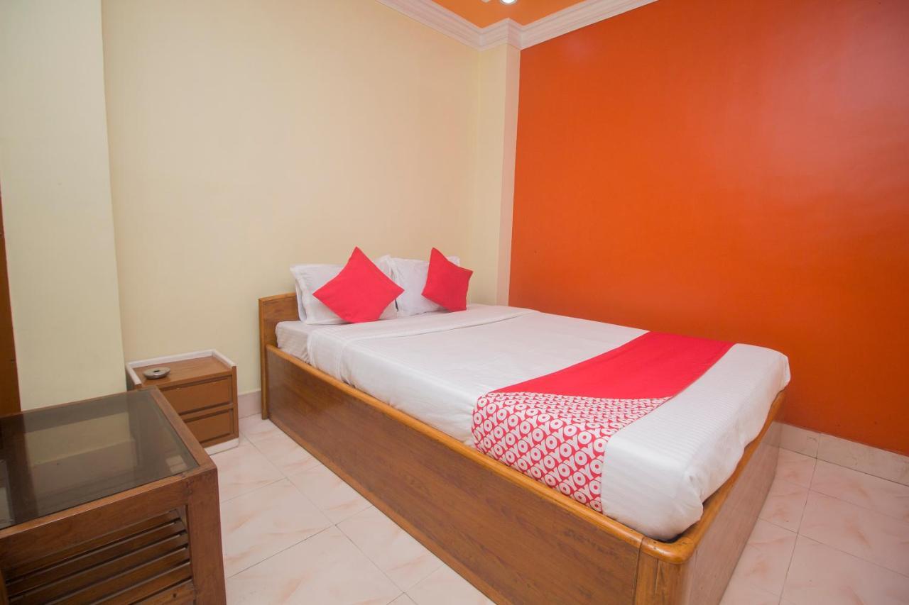 Oyo 48133 Hotel Payel Māldah Eksteriør bilde