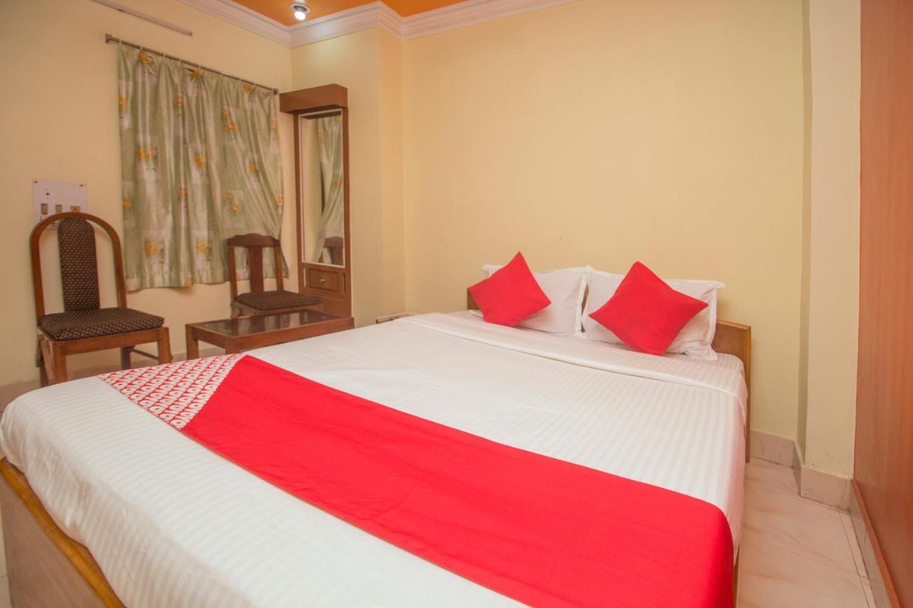 Oyo 48133 Hotel Payel Māldah Eksteriør bilde